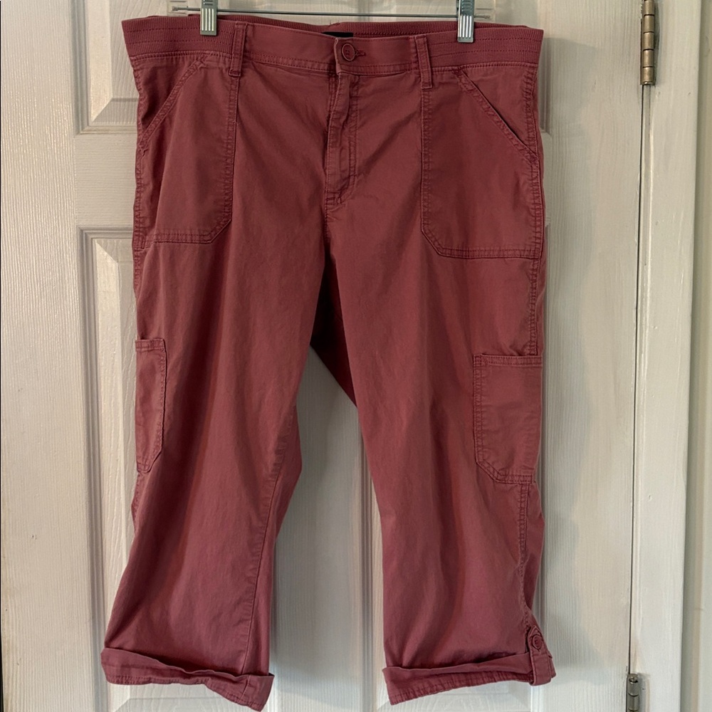 Lee Relaxed Fit Mid Rise Capri Cargo Pants Size 16 Mauve Pink Stretch - Picture 2 of 6